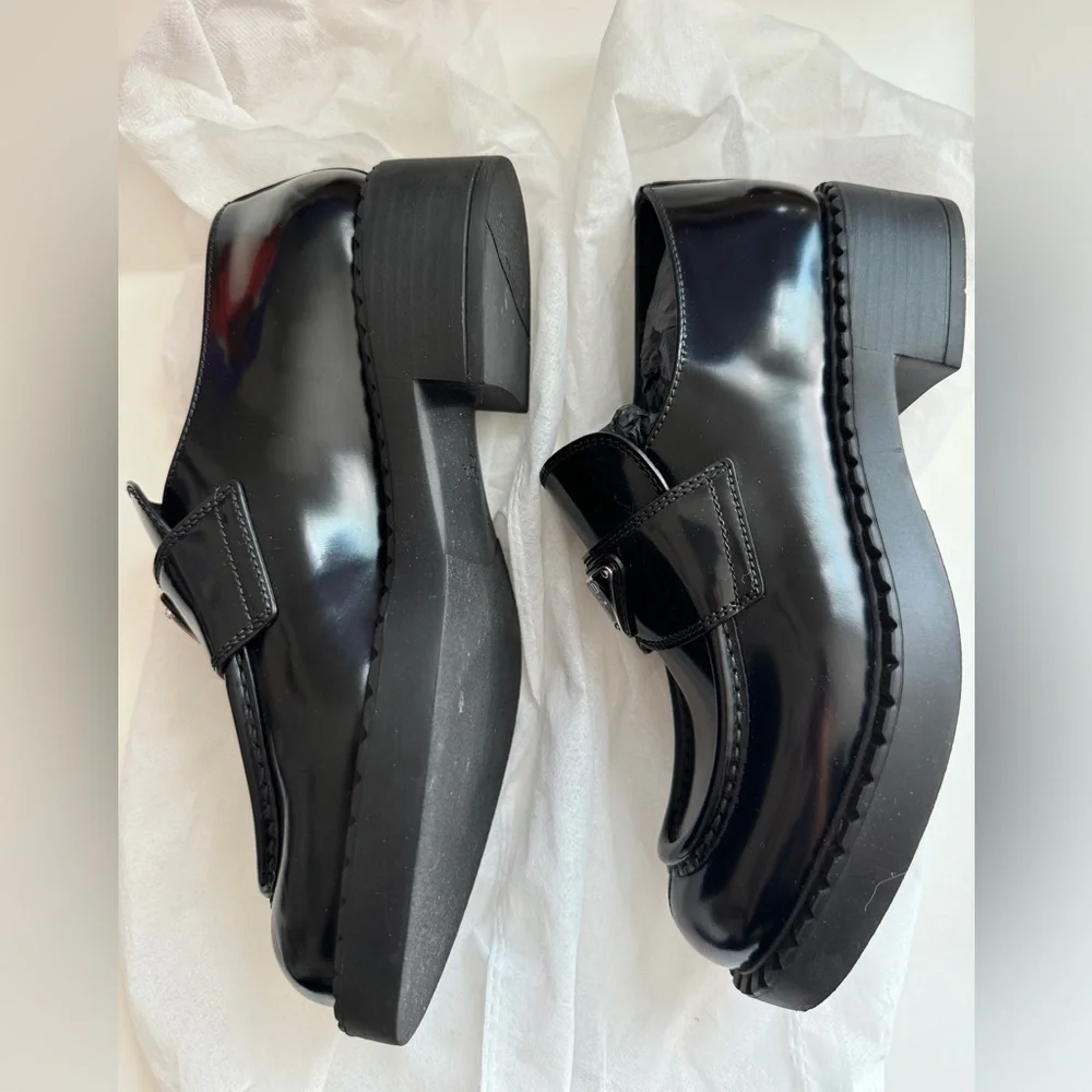 SOLD - Picture 3 of 9